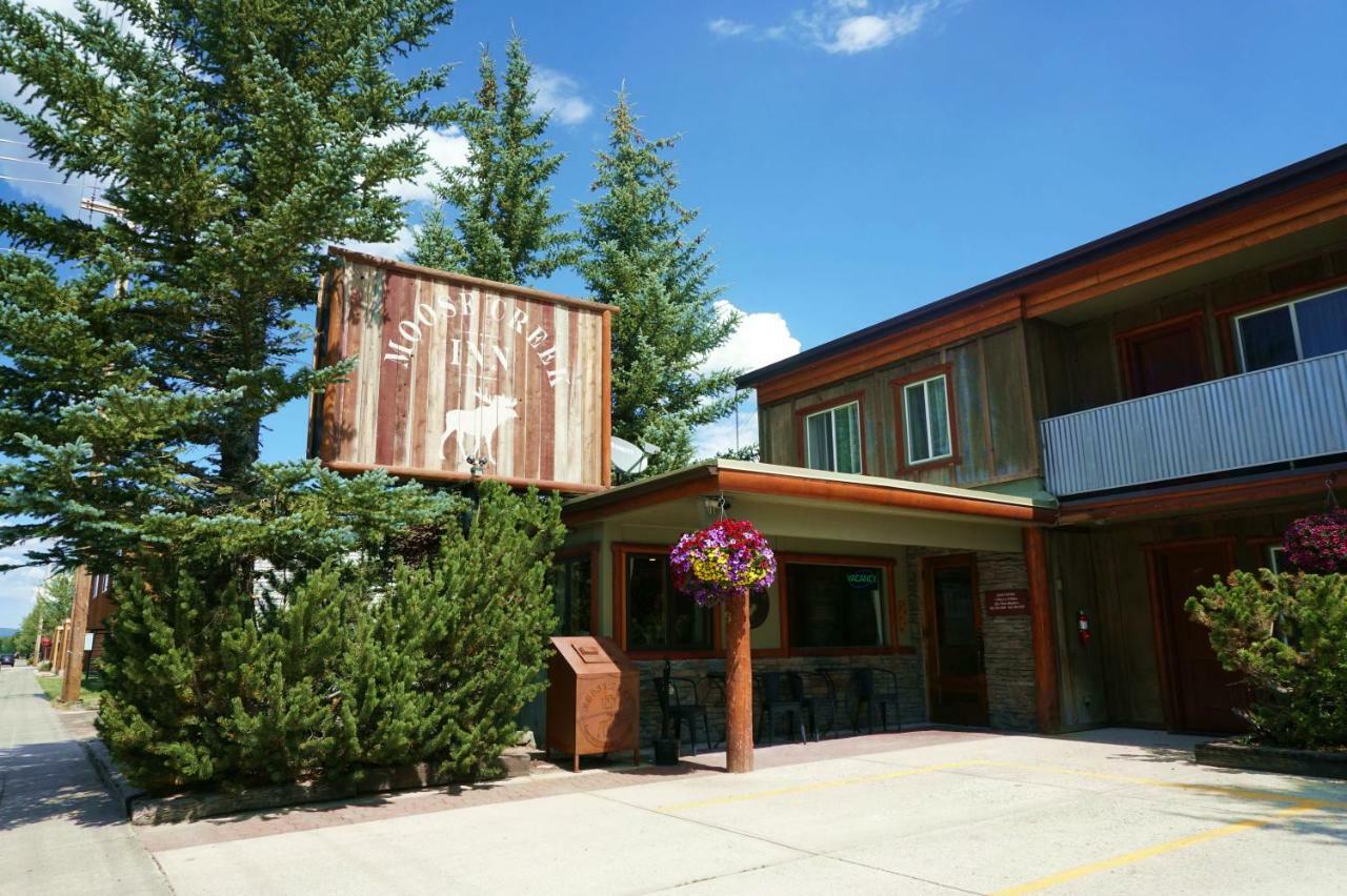 Moose Creek Inn Уест Йелоустоун Екстериор снимка