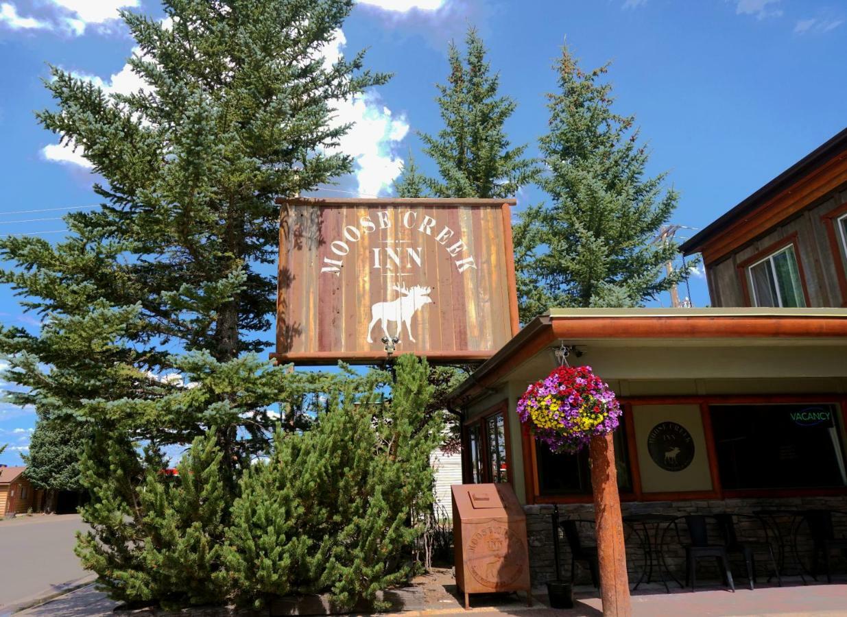 Moose Creek Inn Уест Йелоустоун Екстериор снимка